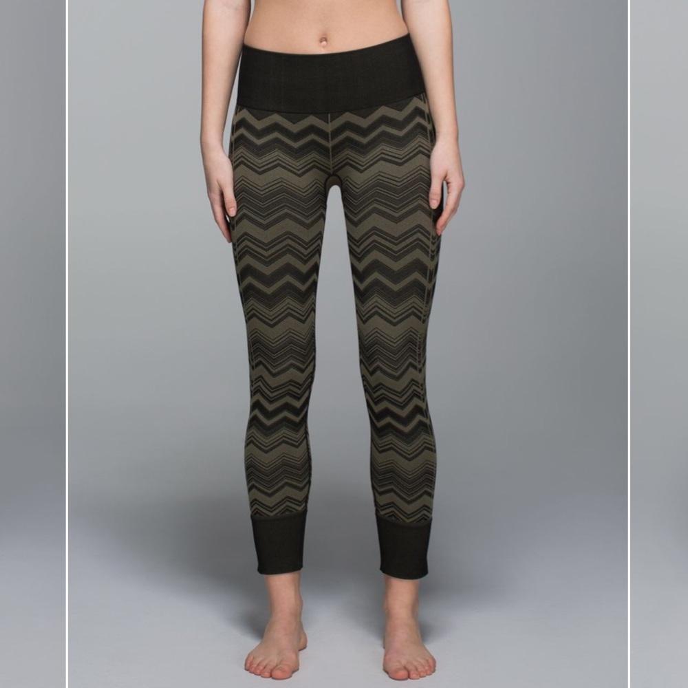 Ebb to Street pant- green chevron